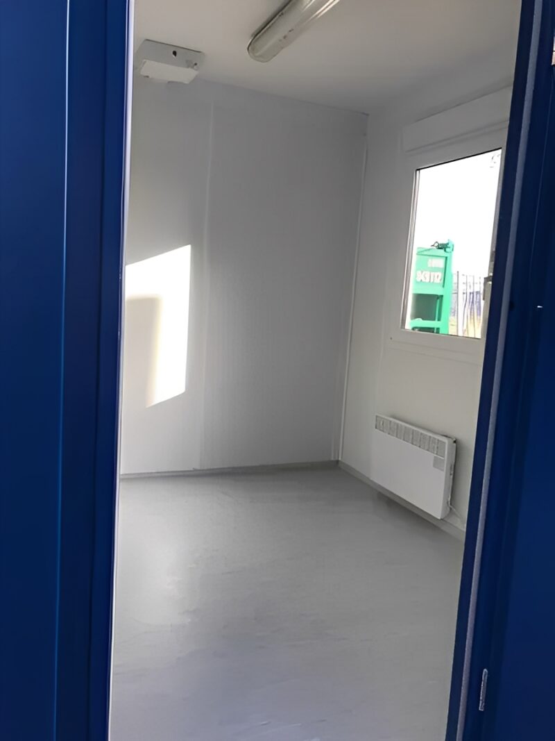 10ft Accommodation unit - Image 3