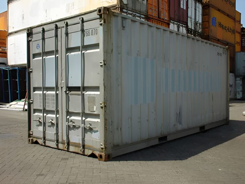 20ft Containers (used) - Image 2